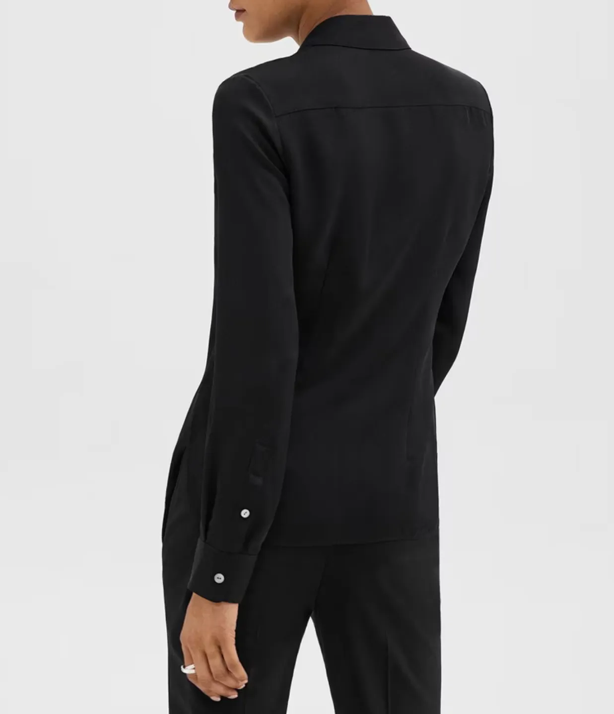 Classic Fitted Shirt in Black