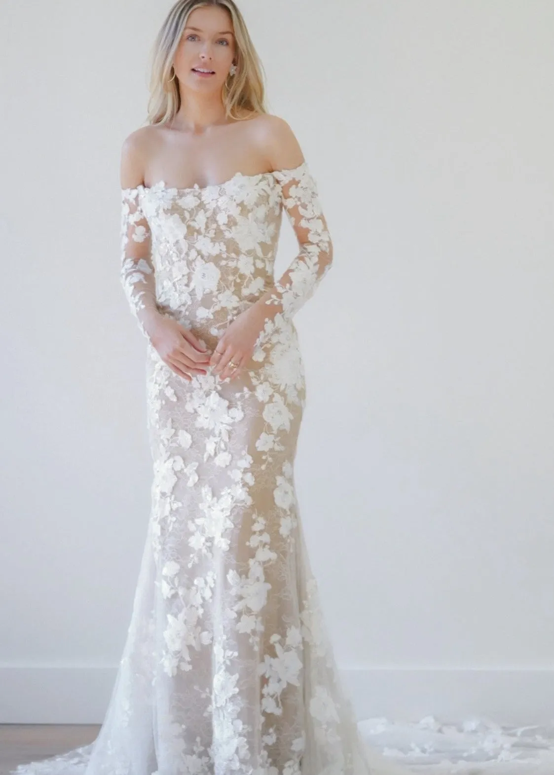 Dream (with sleeves)