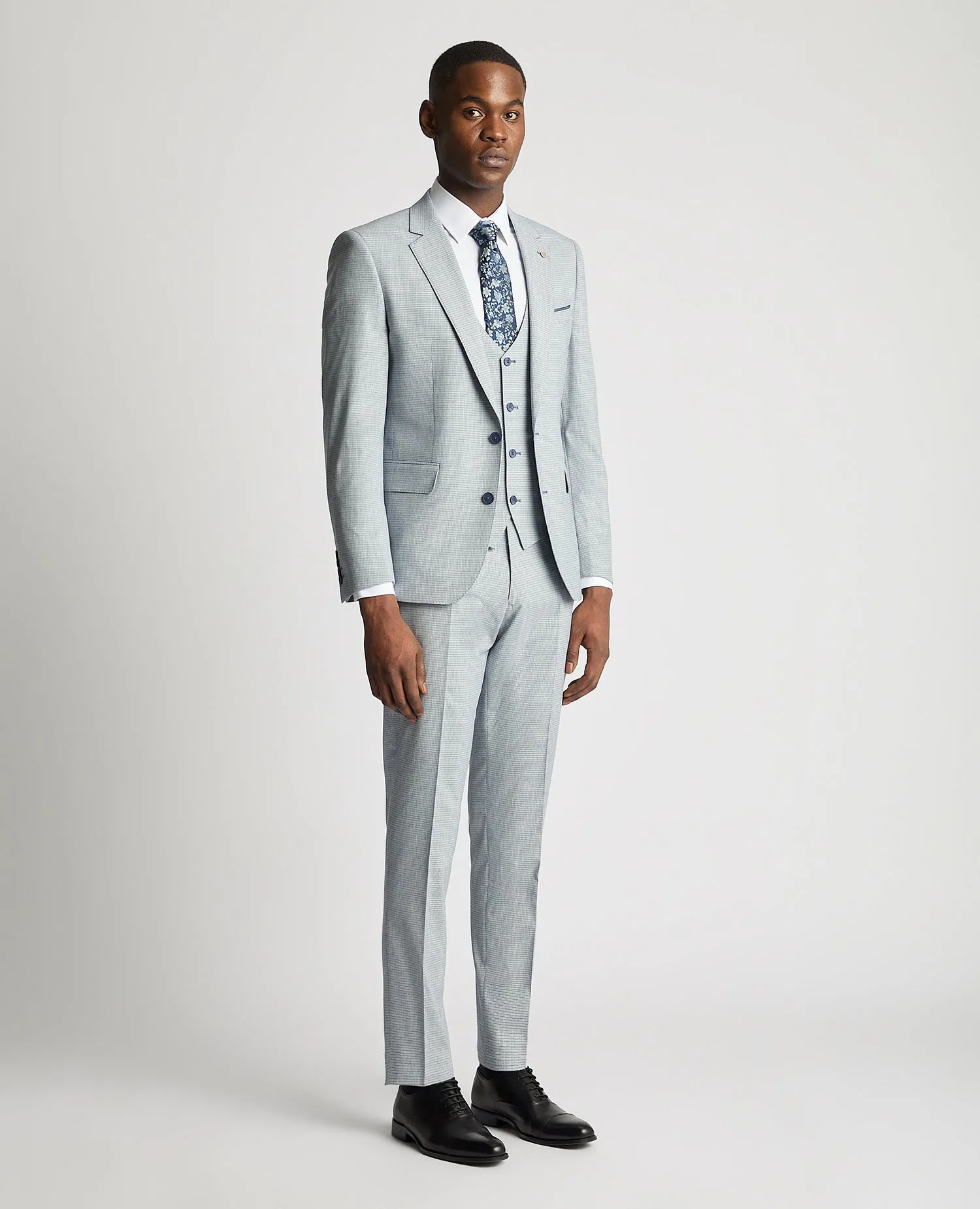 Slim Fit Stretch Suit