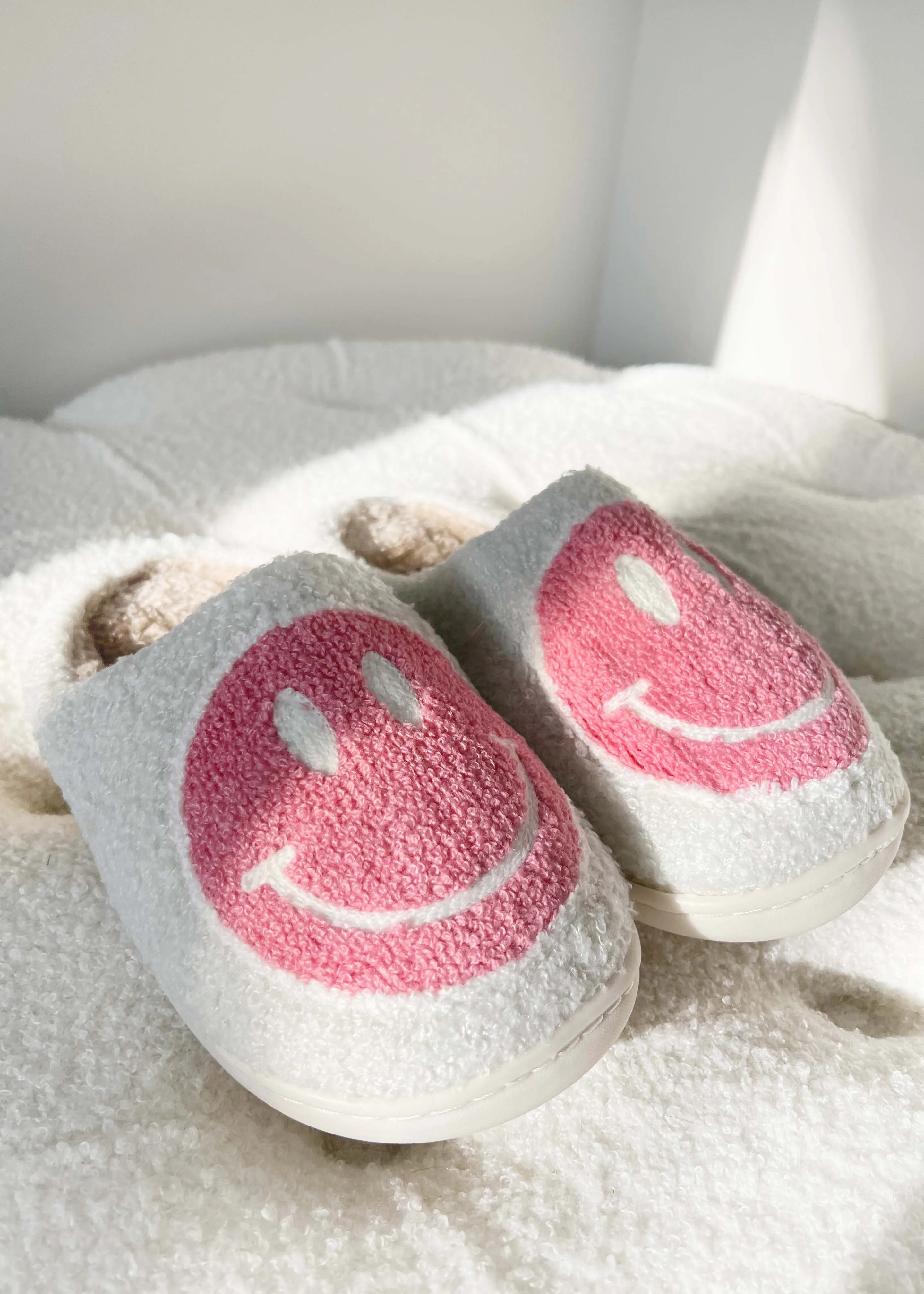 Smiley Face Slippers Pink