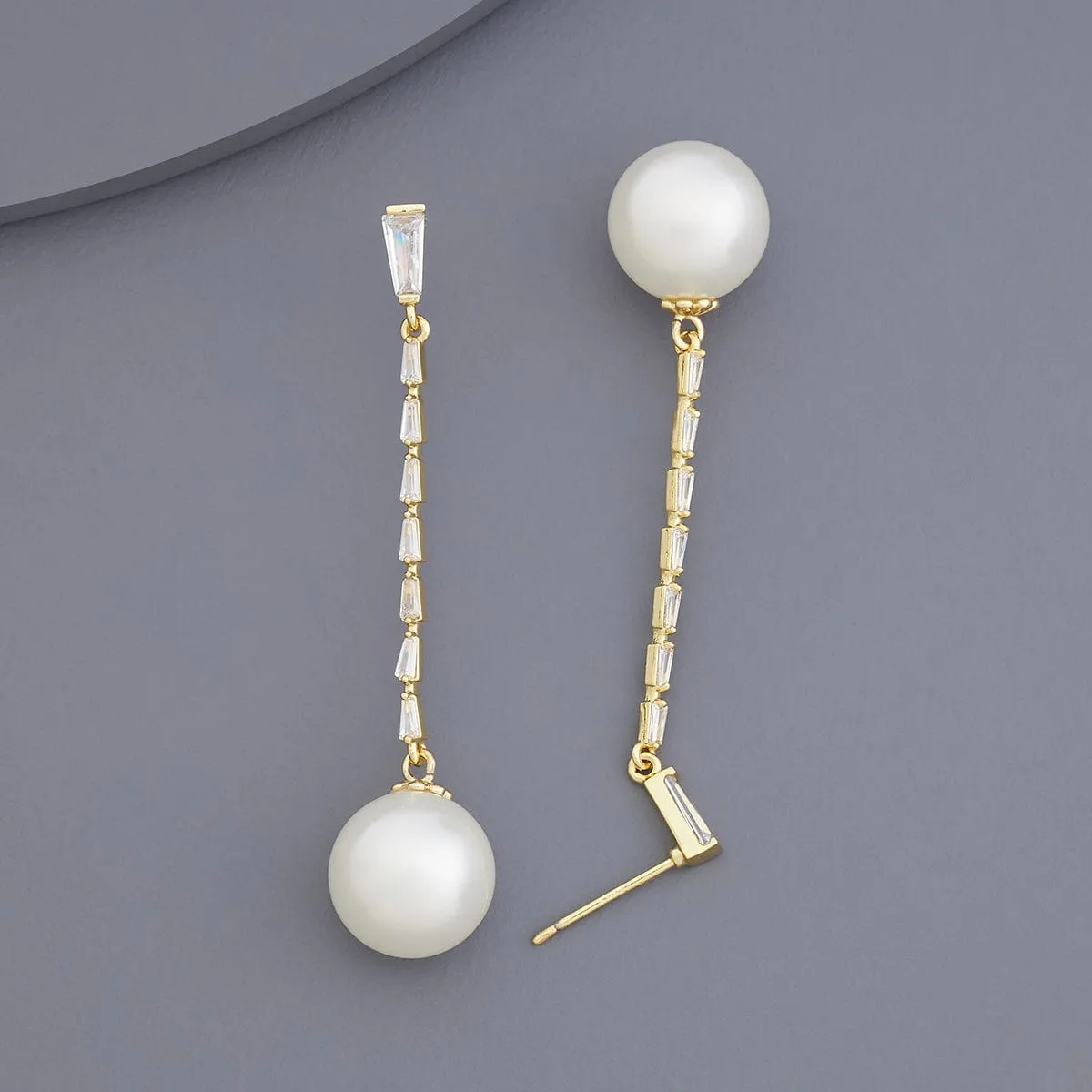 Trendy Earring 171636